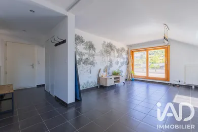 Appartement à Saint-Jeoire-Prieuré (73190)