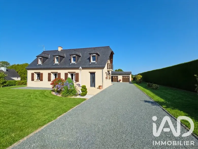 Maison 5 pièces 149 m² · à Bricqueville-la-Blouette · 148,5 m² · 299 500 €