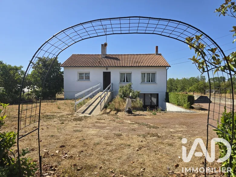 Maison 7 pièces 129 m² · à Sainte-Verge · 129 m² · 129 000 €