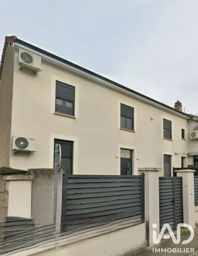 Immeuble à Saint-André-les-Vergers (10120)