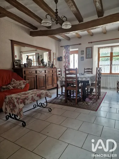 Maison de ville à Montreuil-Bellay (49260)