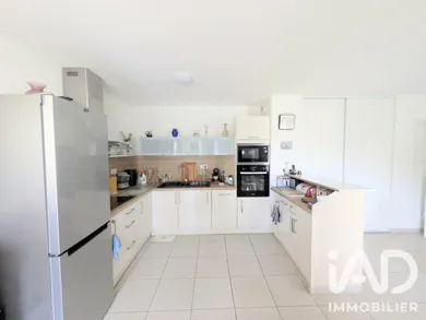 Appartement à Saint-Cyr-sur-Loire (37540)
