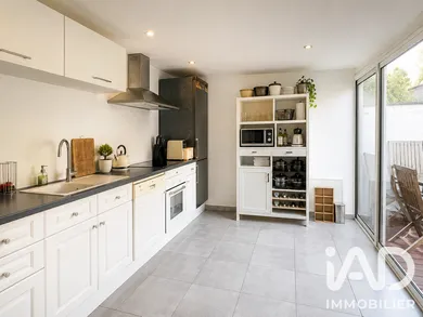 Townhouse in Bordeaux (33000)