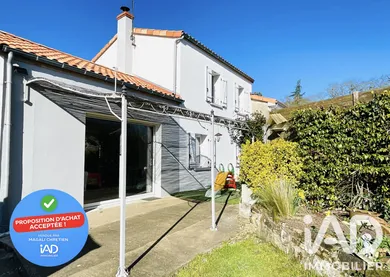 Maison de campagne à Cernusson (49310)