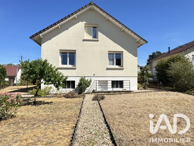Maison 6 pièces 128 m² · à Yzeure · 128 m² · 210 000 €