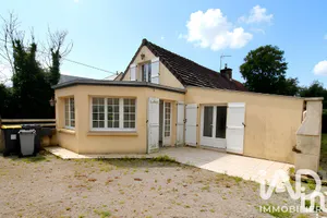 House in L'Étang-Bertrand (50260)
