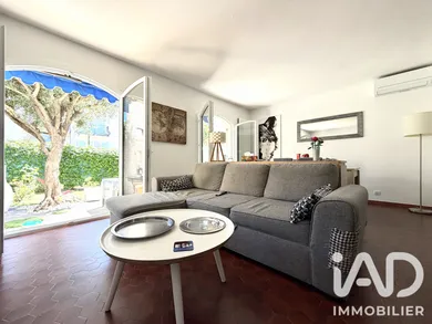 Maison de ville à Villeneuve-Loubet (06270)