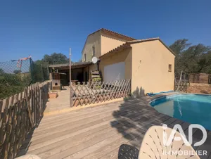 Maison de campagne à Collobrières (83610)