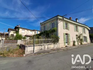 Maison de village à Fontaine-Chalendray (17510)