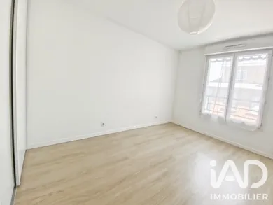 Appartement à Combs-la-Ville (77380)