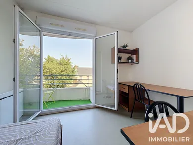 Studio à Nantes (44300)