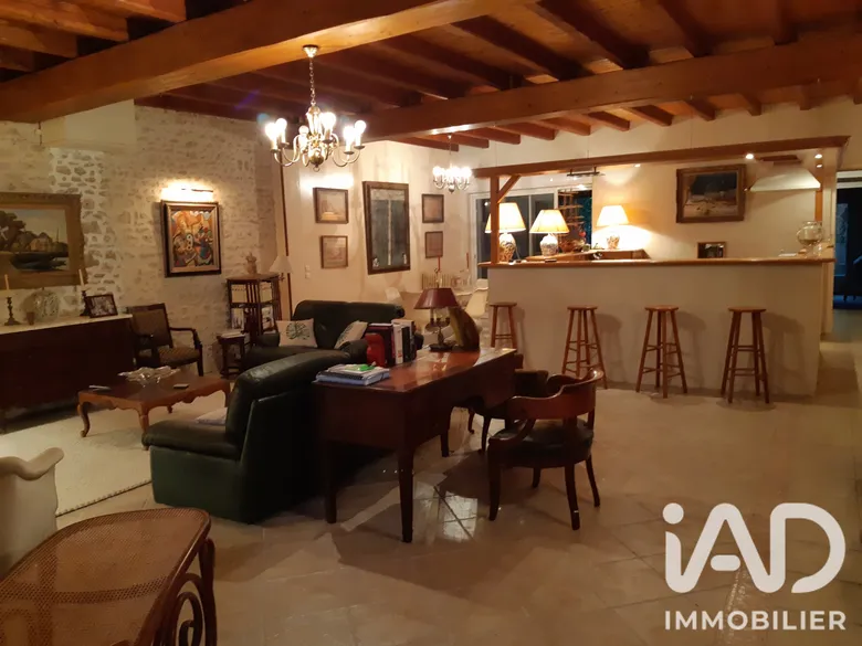 Maison 5 pièces 180 m² · à Bourcefranc-le-Chapus · 180 m² · 282 000 €