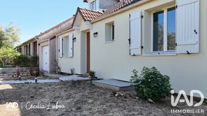 Pavillon à Thoury-Férottes (77940)