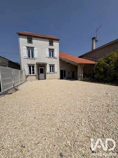 Village house in Le Cheix-sur-Morge (63200)