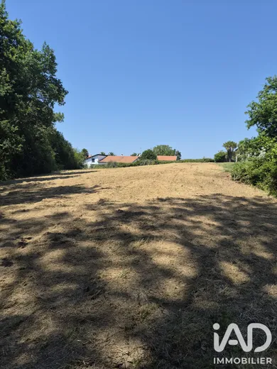 Terrain à bâtir à Boucau (64340)