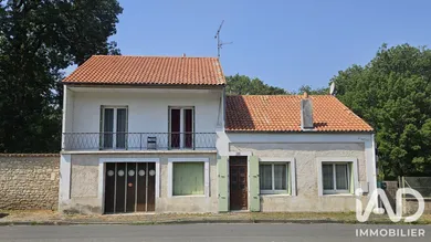 Maison de village à Taillebourg (17350)