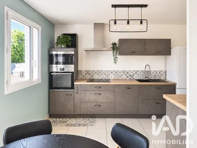Duplex in NANTES (44300)