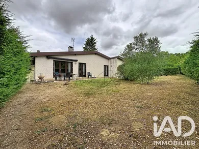 Architectural house in Loubens-Lauragais (31460)