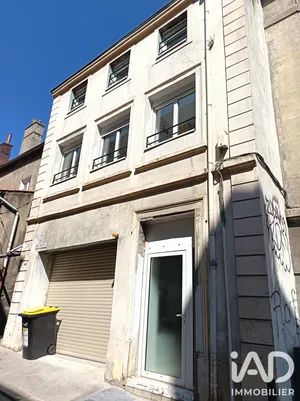 Studio à Saint-Étienne (42000)