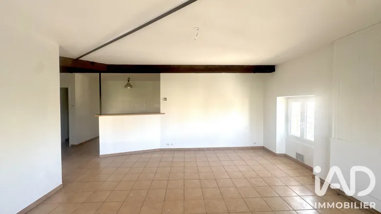Appartement 4 pièces 77 m² · à Pont-Saint-Esprit · 77 m² · 89 000 €