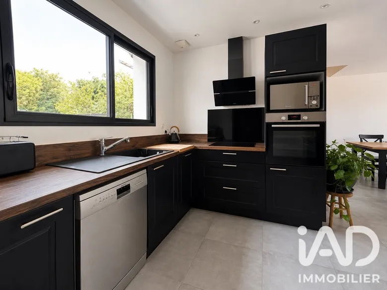 Maison 5 pièces 115 m² · à Mûrs-Erigné · 115 m² · 389 000 €