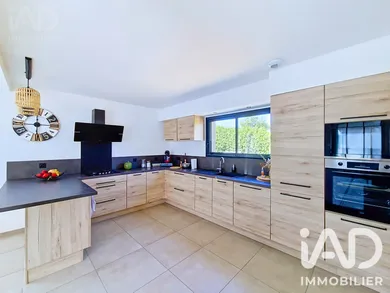 Maison à Arelaune-en-Seine (76940)