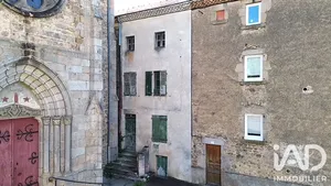 Maison de village à Le Vernet-Chaméane (63580)