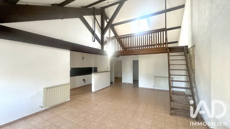 Appartement 3 pièces 65 m² · à Pont-Saint-Esprit · 65 m² · 79 000 €
