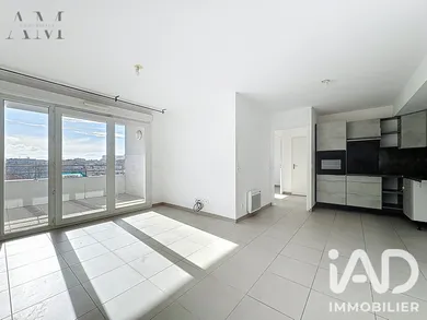 Apartment in Marseille (13008)