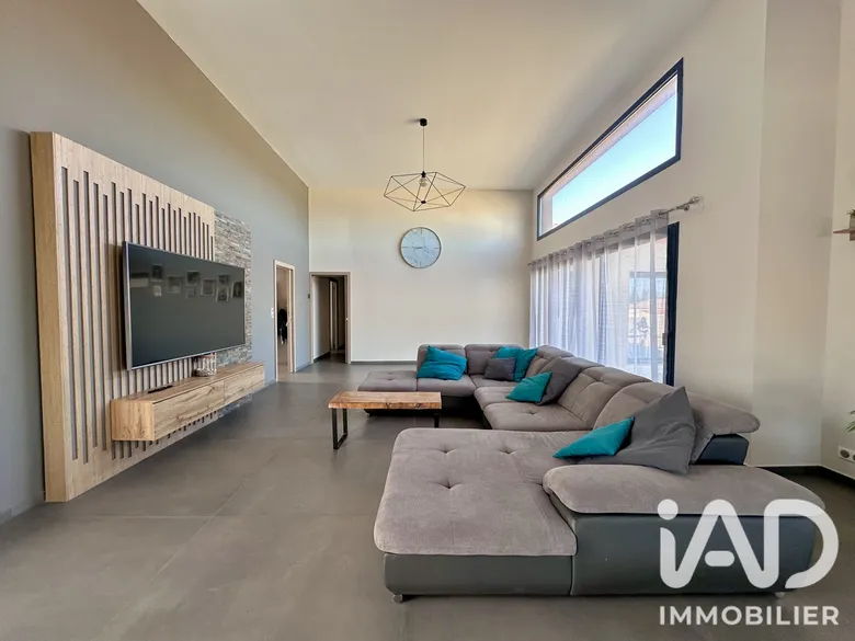 Maison 5 pièces 200 m² · à Opoul-Périllos · 200 m² · 538 000 €