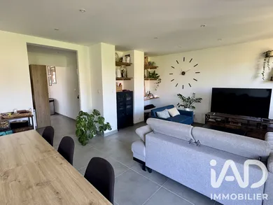 Apartment in Toulon (83000)