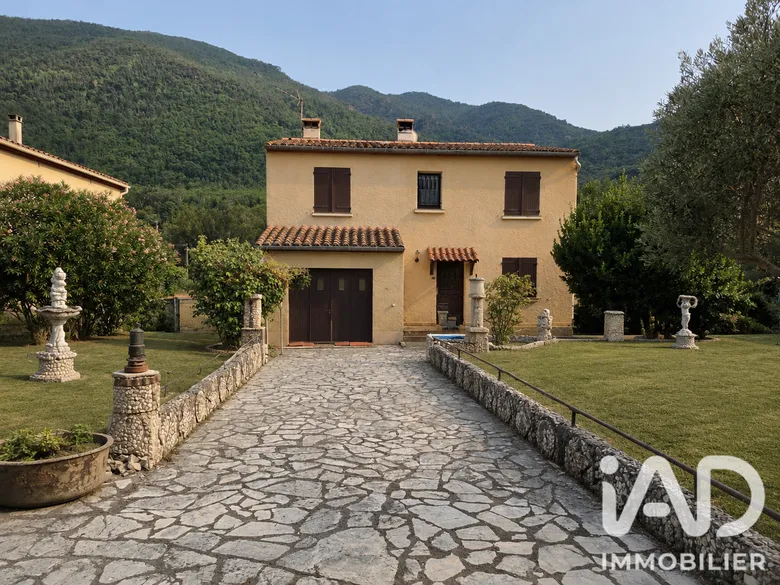 Maison 7 pièces 132 m² · à Arles-sur-Tech · 132 m² · 199 000 €