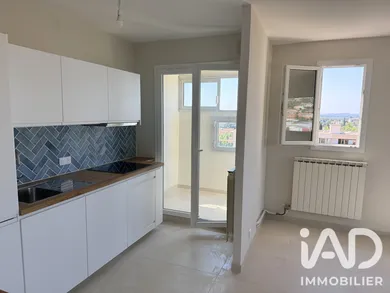 Appartement à Hyères (83400)