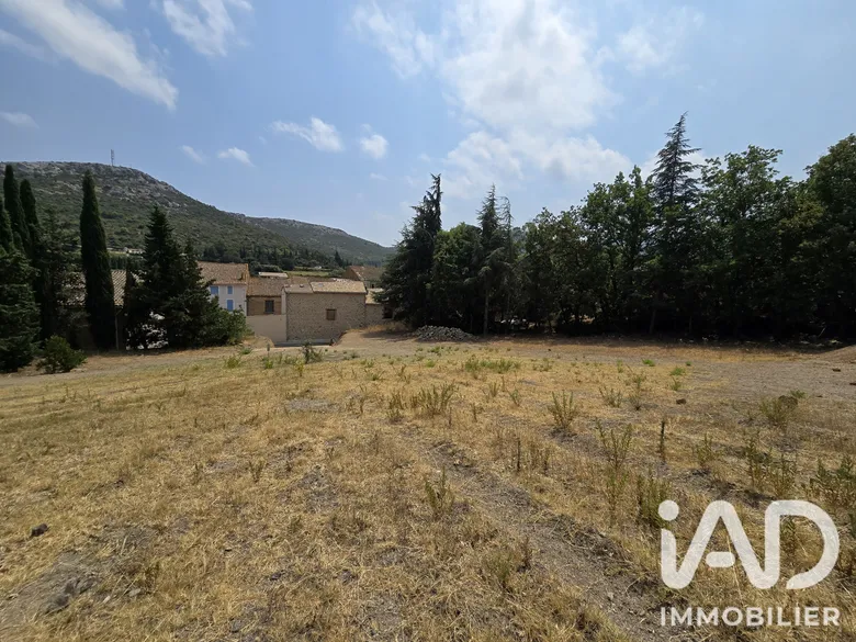 Terrain 2953 m² · à Feuilla · 87 000 €