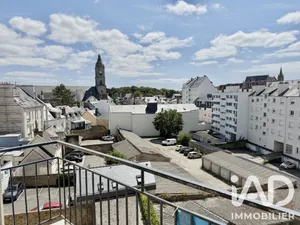 Apartment in Vannes (56000)