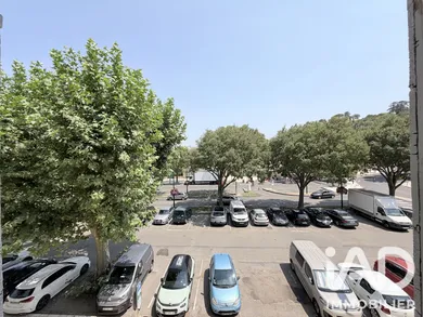 Apartment in Orange (84100)