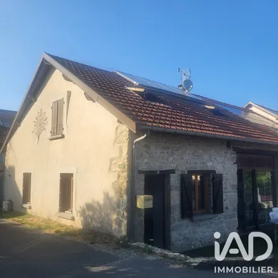 Maison de village à Ordonnaz (01510)