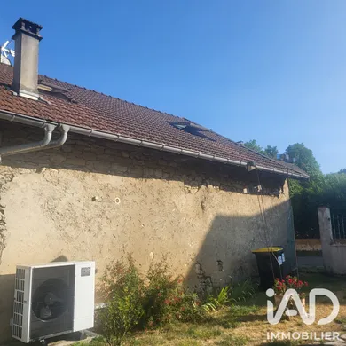 Maison de village à Ordonnaz (01510)