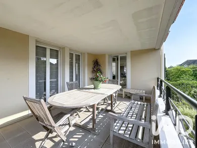 Appartement à Émerainville (77184)