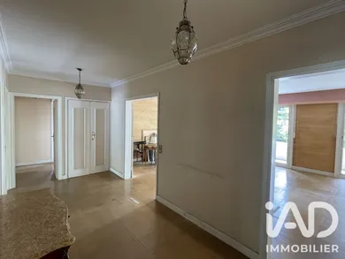 Appartement à Ville-d'Avray (92410)