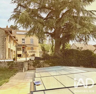 Townhouse in Saint-Gengoux-le-National (71460)