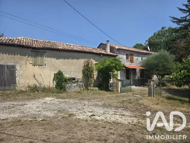 Maison de campagne à Condéon (16360)