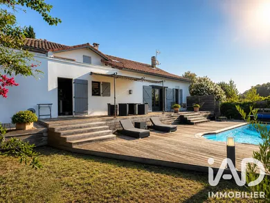 House in Saint-Aubin (40250)