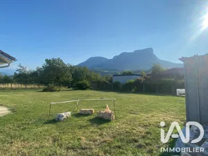 Terrain à bâtir à Porte-de-Savoie (73800)