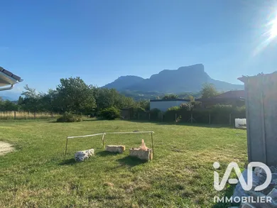 Terrain à bâtir à Porte-de-Savoie (73800)