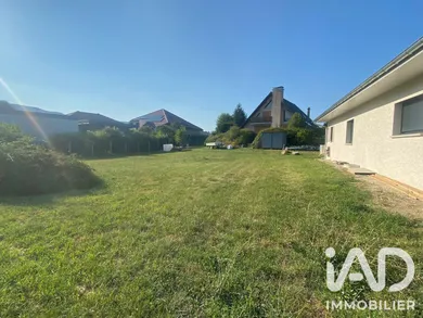 Terrain à bâtir à Porte-de-Savoie (73800)