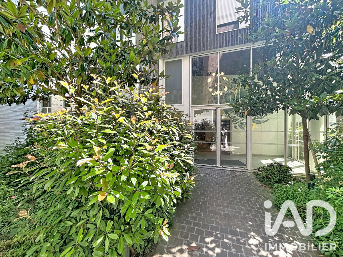 Appartement 2 pièces de 50 m² à Paris (75018)