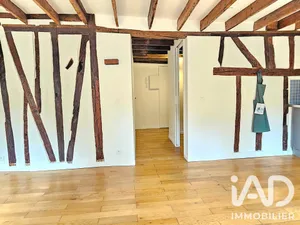 Apartment in Paris (75002)