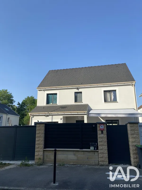 Maison à Moret-Loing-et-Orvanne (77250) photo 2
