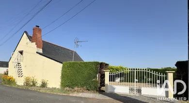 Maison de campagne à Vivy (49680)